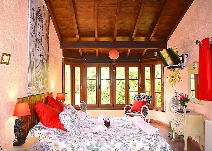 拉嘉斯托萨卡萨乡间酒店 *